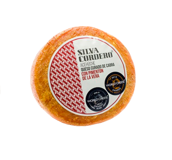 Queso curado de cabra con pimentón de la Vera